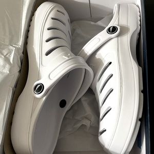 Nautica White Clogs